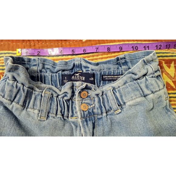 Hollister Ultra High Rise Mom Shorts Vintage Stretch Light Wash 3" Denim SZ 1 - Picture 8 of 9
